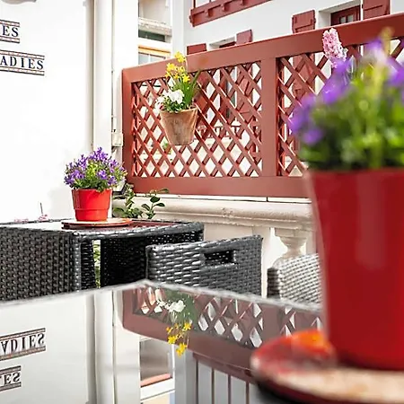 Les Almadies Hotel
